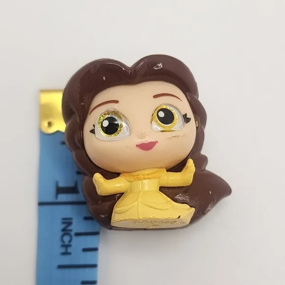 Disney Doorables Series 7 "Belle" from Beauty and the Beast Figurine - Picture 7 of 9